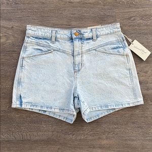 Universal Thread MIDI shorts size 10